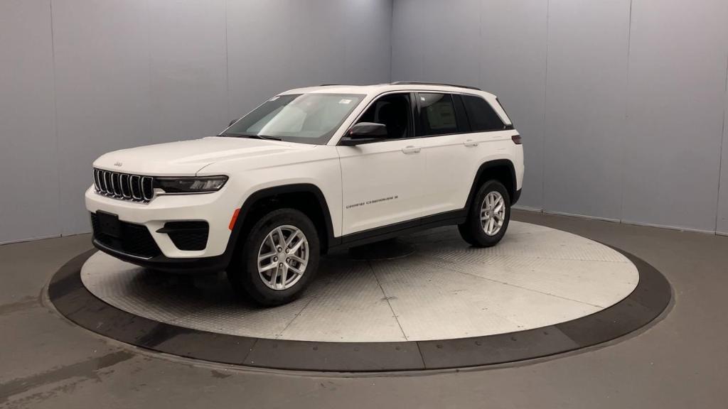 new 2025 Jeep Grand Cherokee car, priced at $41,875