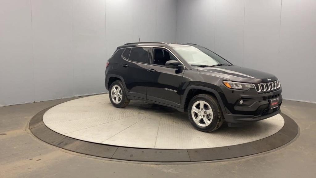 new 2024 Jeep Compass car, priced at $28,499