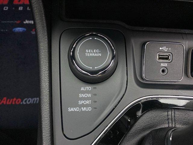 used 2022 Jeep Cherokee car, priced at $24,990