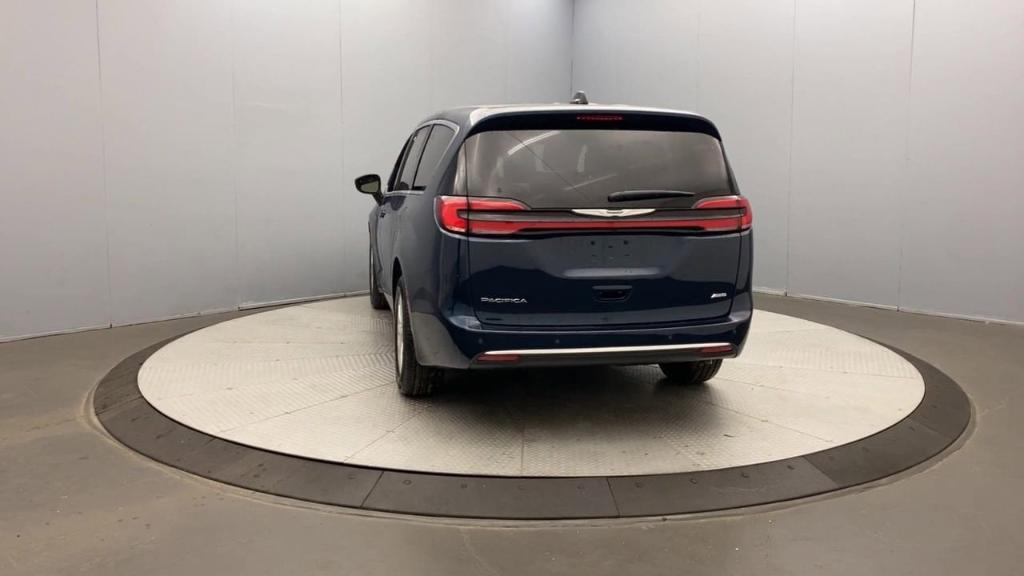 new 2025 Chrysler Pacifica car, priced at $45,635