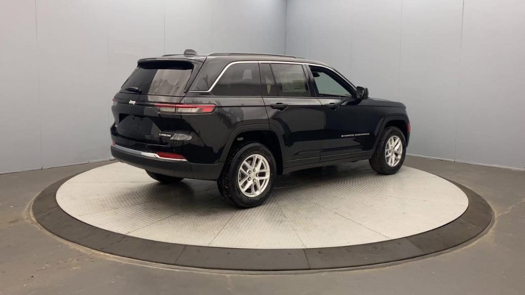 new 2025 Jeep Grand Cherokee car, priced at $41,920