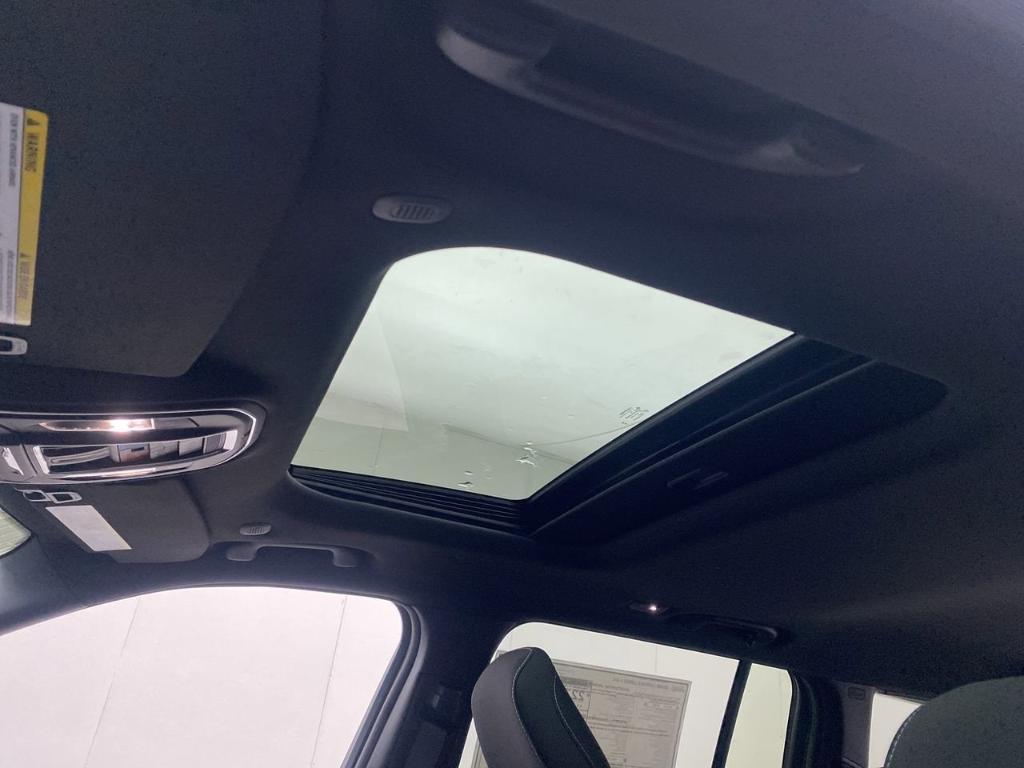 new 2025 Jeep Grand Cherokee car, priced at $41,920