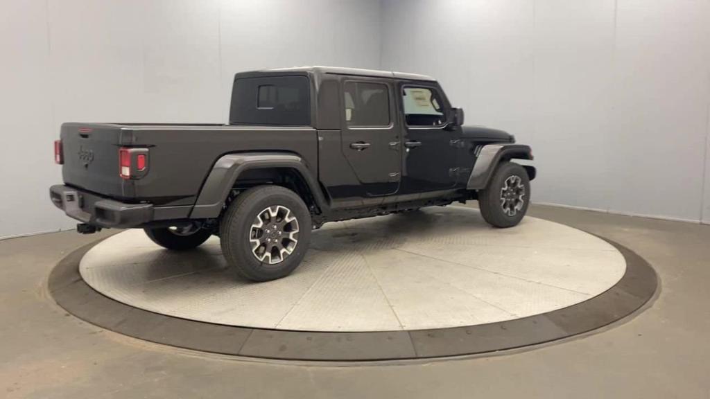 new 2024 Jeep Gladiator car, priced at $52,795