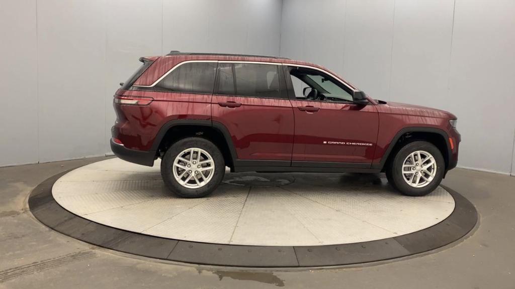 new 2025 Jeep Grand Cherokee car, priced at $41,470