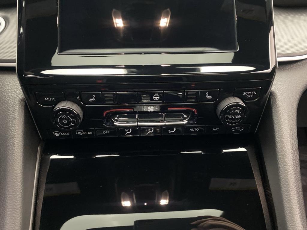 new 2025 Jeep Grand Cherokee L car, priced at $42,825