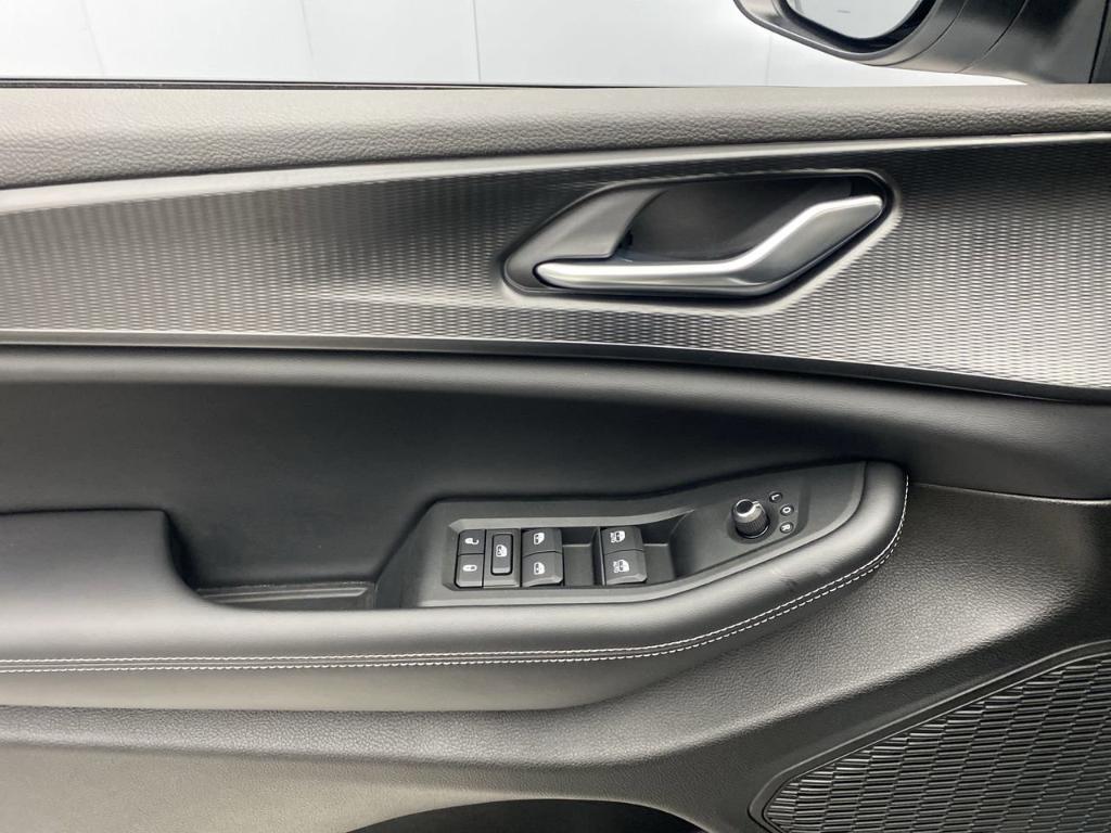new 2025 Jeep Grand Cherokee L car, priced at $42,825