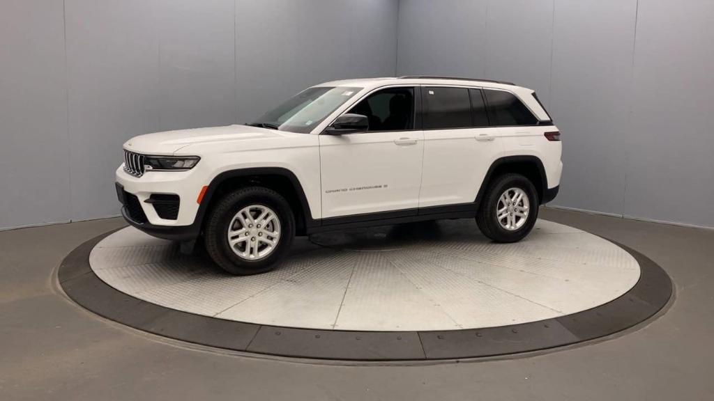 new 2024 Jeep Grand Cherokee car, priced at $40,625