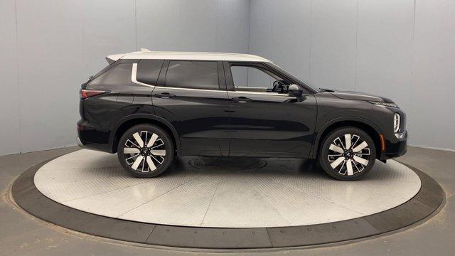 new 2025 Mitsubishi Outlander car, priced at $46,590
