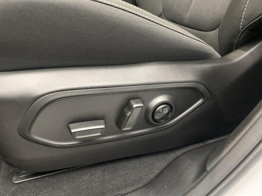new 2025 Jeep Grand Cherokee car, priced at $41,177