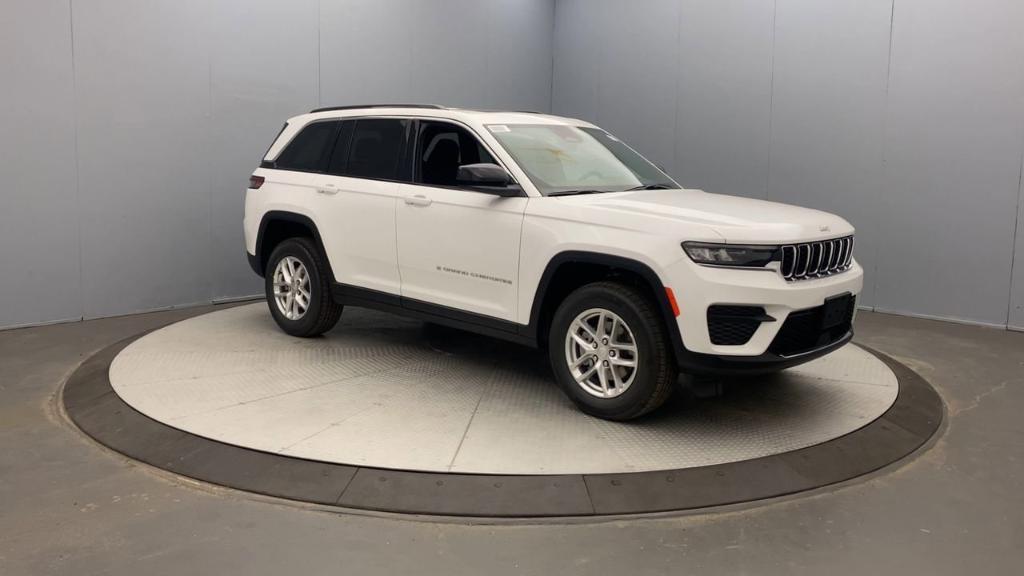 new 2025 Jeep Grand Cherokee car, priced at $41,177