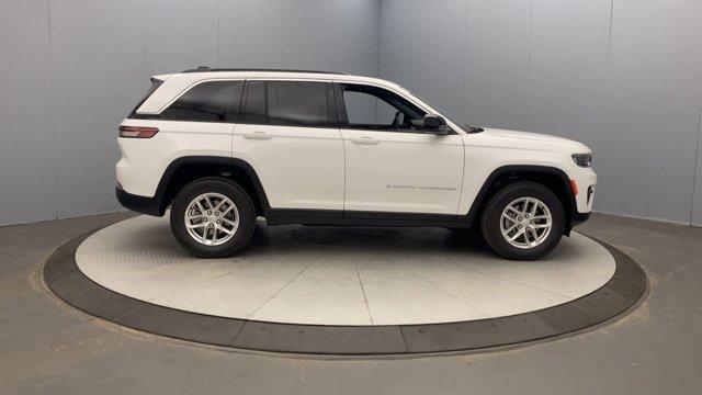 new 2025 Jeep Grand Cherokee car, priced at $41,177