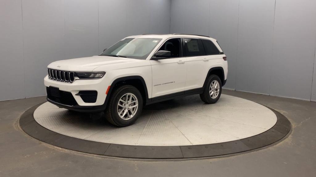 new 2025 Jeep Grand Cherokee car, priced at $41,177