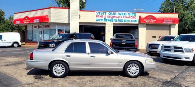 used 2009 Mercury Grand Marquis car, priced at $8,995