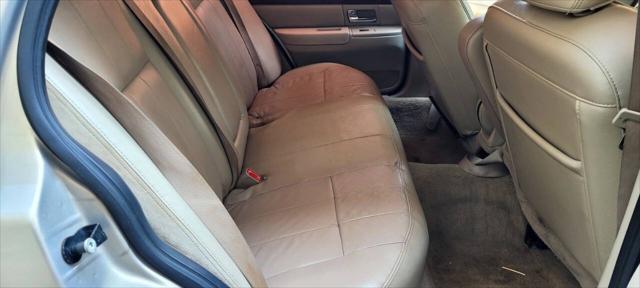 used 2009 Mercury Grand Marquis car, priced at $8,995