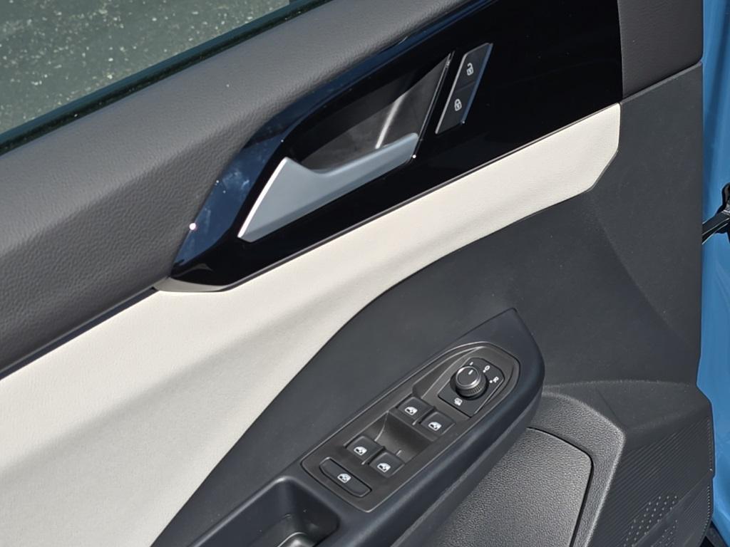 new 2025 Volkswagen Taos car, priced at $27,790