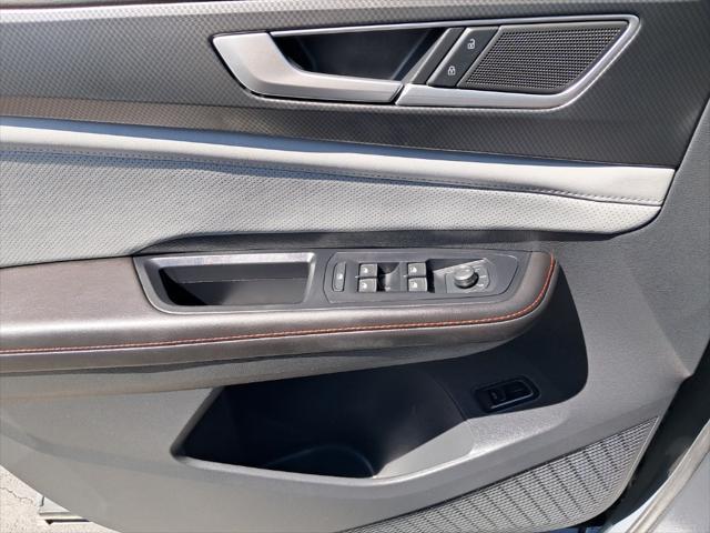 used 2024 Volkswagen Atlas car, priced at $42,490