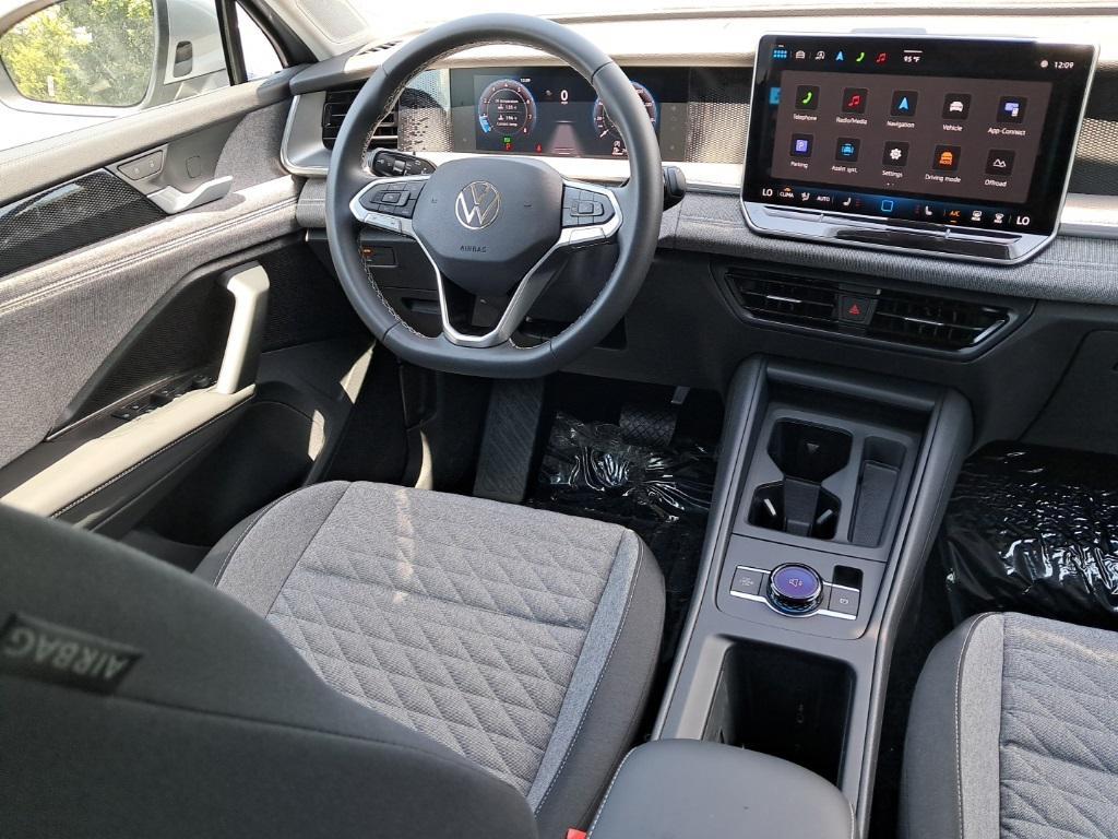 new 2025 Volkswagen Tiguan car, priced at $31,217