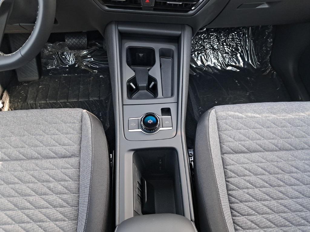 new 2025 Volkswagen Tiguan car, priced at $31,217