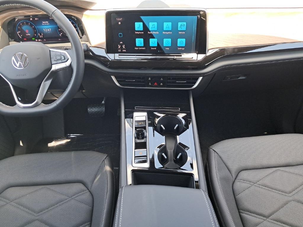 new 2025 Volkswagen Atlas car, priced at $42,029