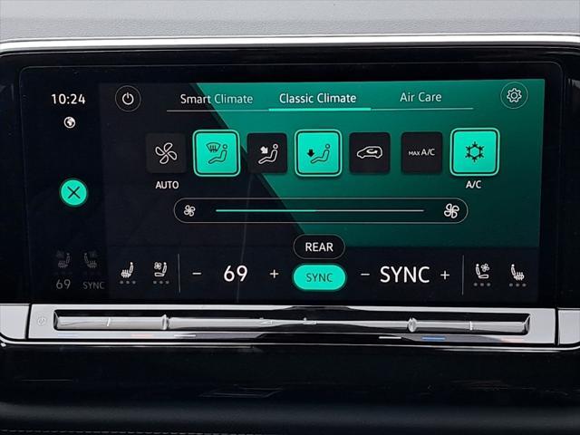 new 2025 Volkswagen Atlas car, priced at $50,714