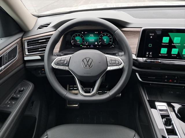 new 2025 Volkswagen Atlas car, priced at $50,714