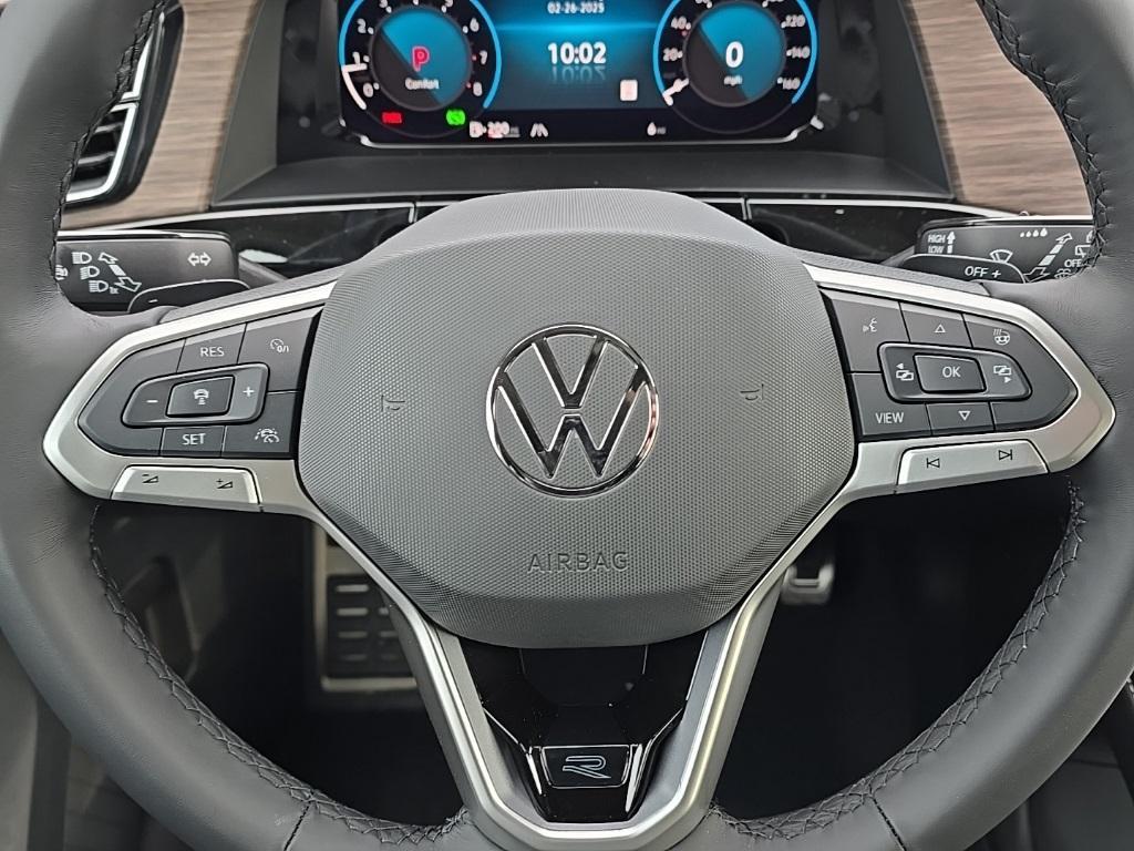 new 2025 Volkswagen Atlas car, priced at $49,598
