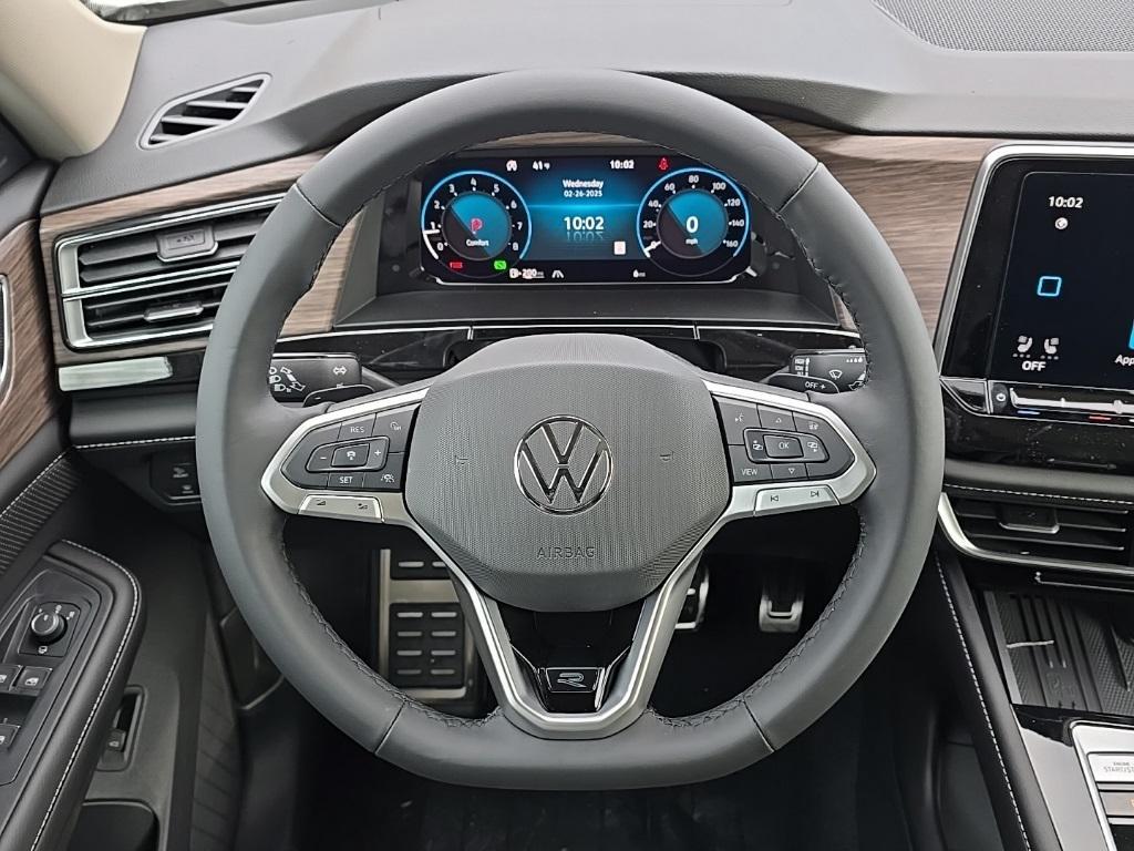new 2025 Volkswagen Atlas car, priced at $49,598