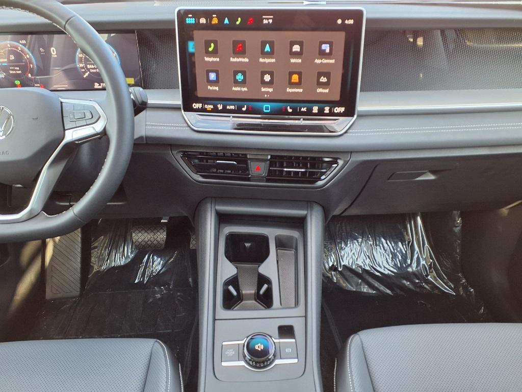 new 2025 Volkswagen Tiguan car, priced at $34,070