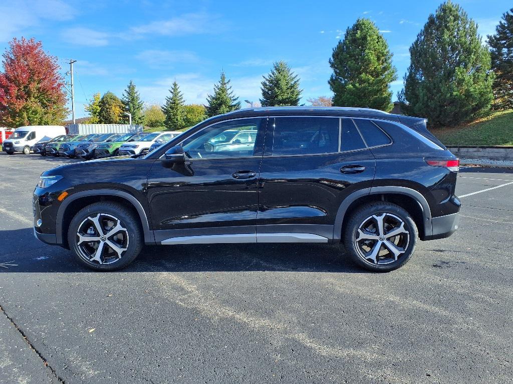 new 2025 Volkswagen Tiguan car, priced at $34,070