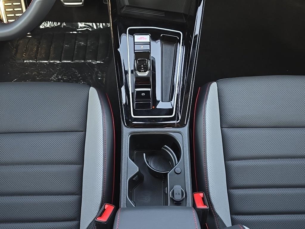 new 2025 Volkswagen Golf GTI car, priced at $39,313