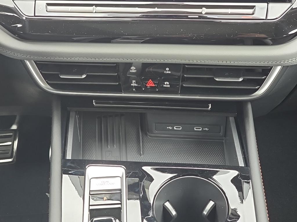 new 2025 Volkswagen Atlas car, priced at $43,058
