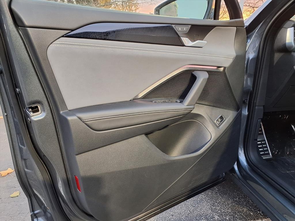 new 2025 Volkswagen Tiguan car, priced at $35,544