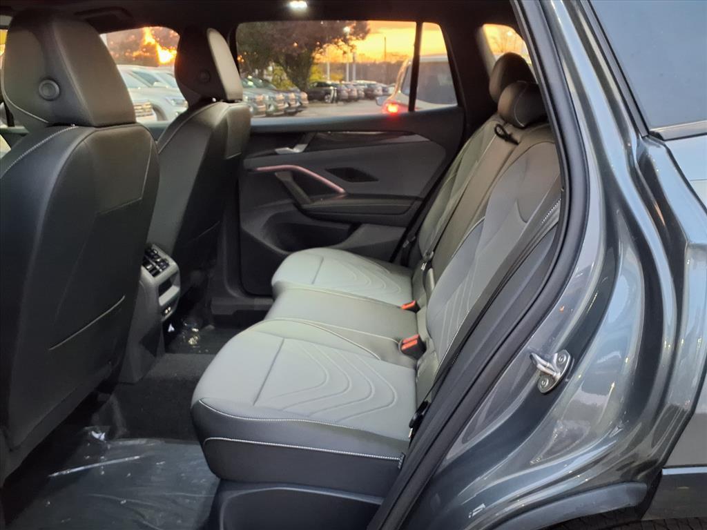 new 2025 Volkswagen Tiguan car, priced at $35,544