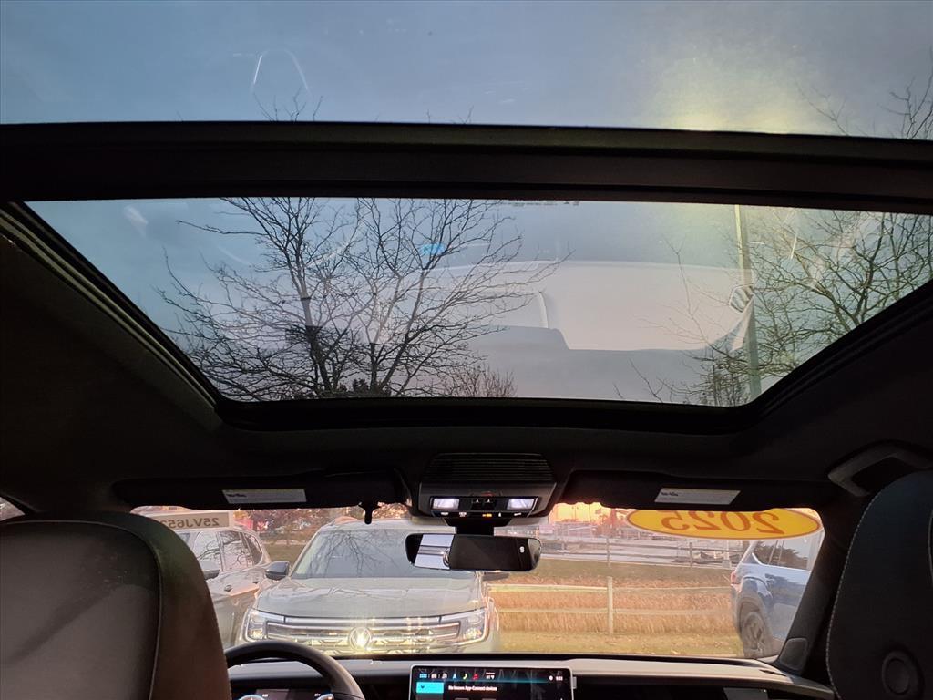 new 2025 Volkswagen Tiguan car, priced at $35,544