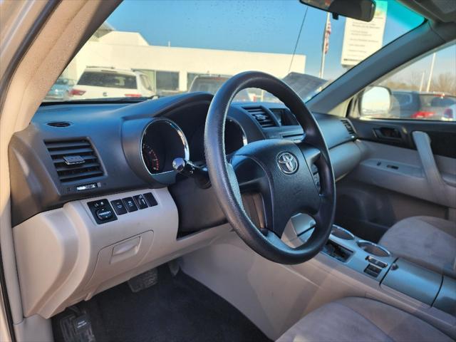 used 2012 Toyota Highlander car, priced at $13,280