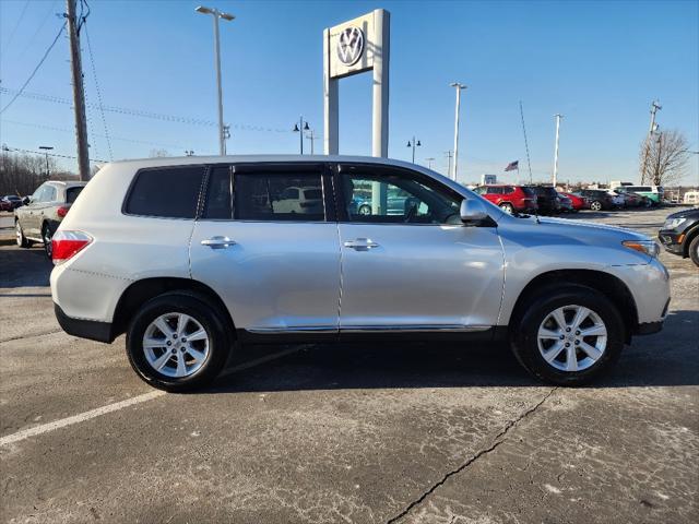 used 2012 Toyota Highlander car, priced at $13,280