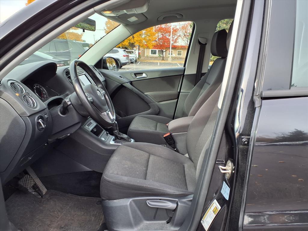 used 2018 Volkswagen Tiguan Limited car, priced at $13,990