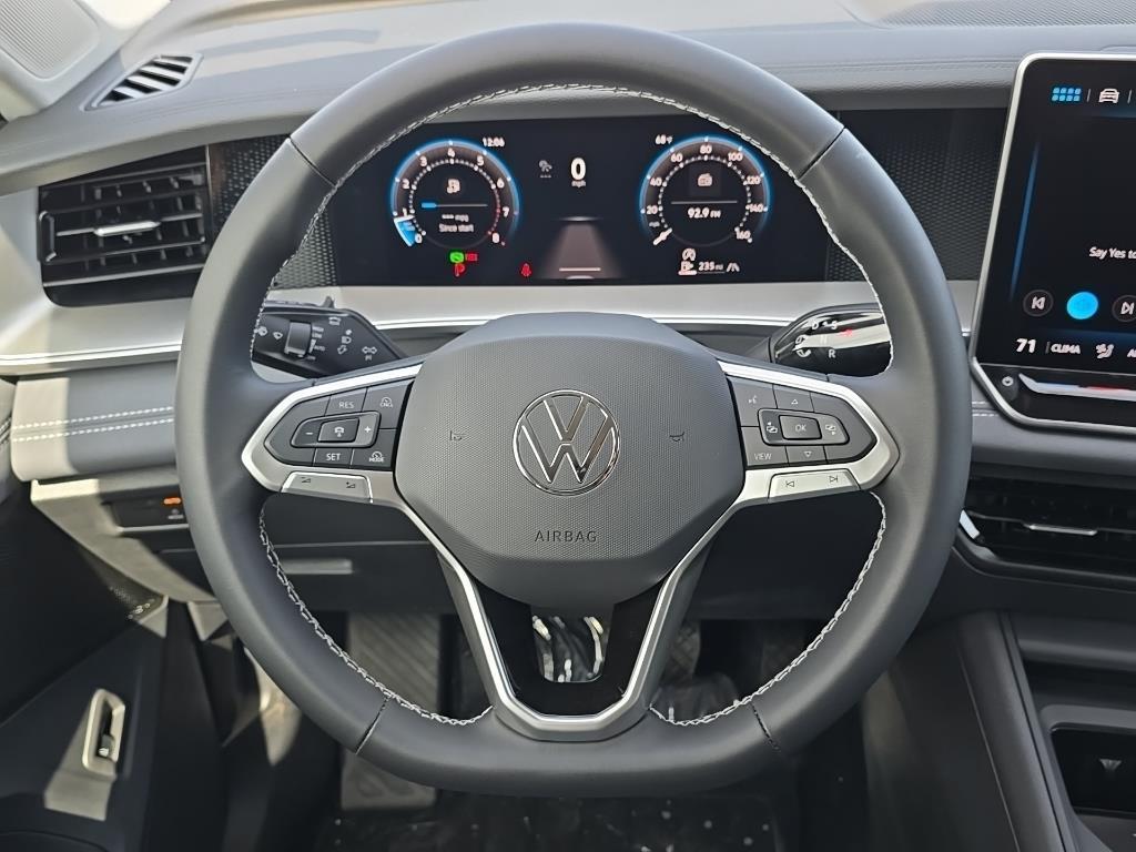 new 2025 Volkswagen Tiguan car, priced at $34,228