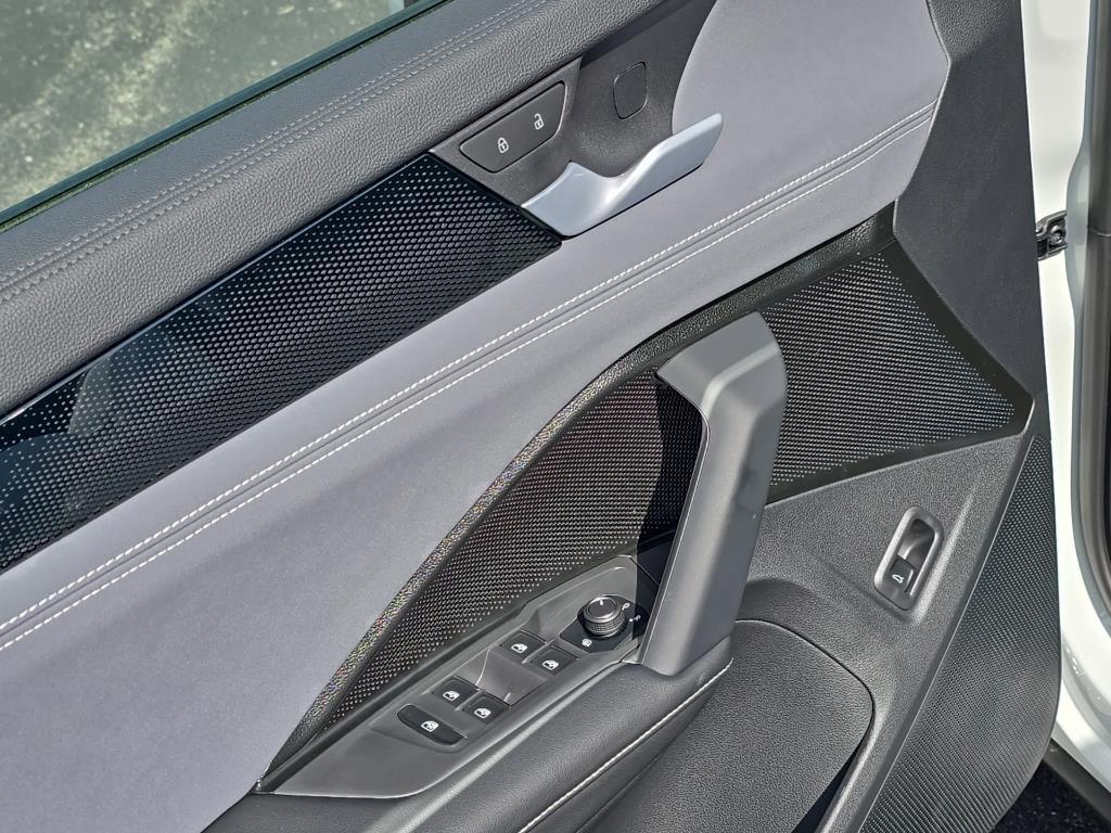 new 2025 Volkswagen Tiguan car, priced at $34,228