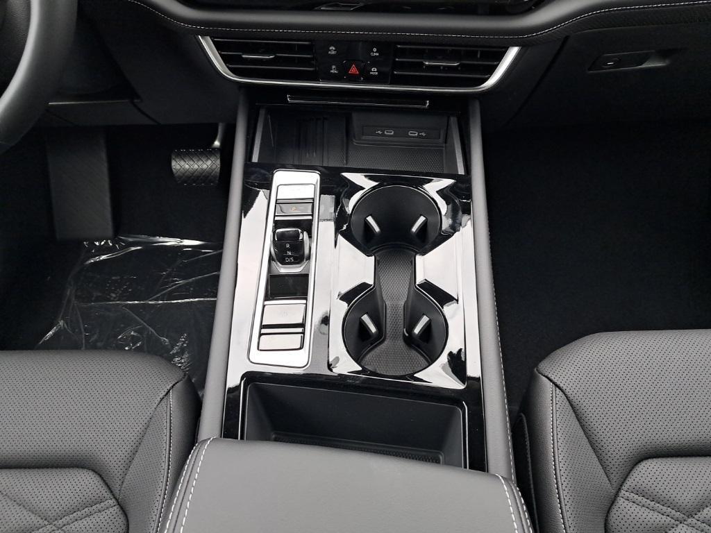 new 2025 Volkswagen Atlas car, priced at $41,648