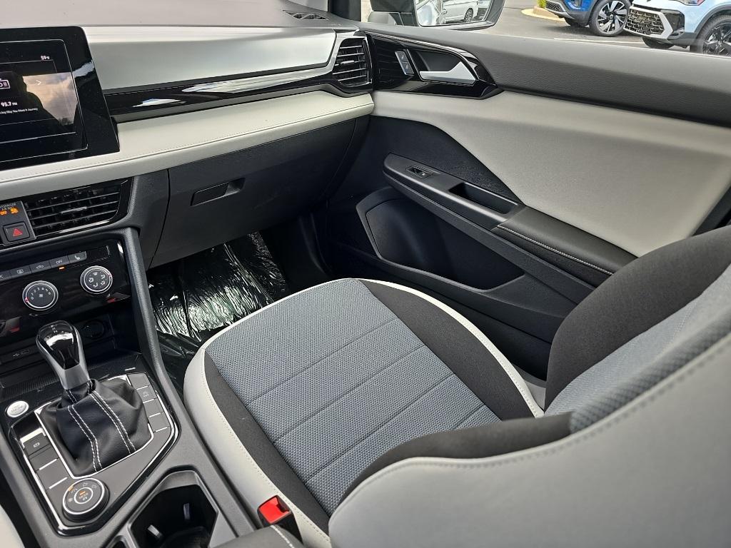new 2025 Volkswagen Taos car, priced at $27,790
