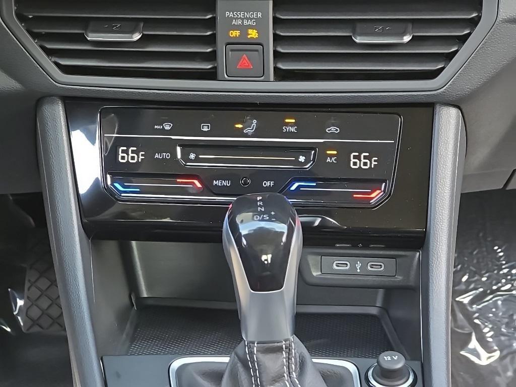 new 2025 Volkswagen Jetta car, priced at $23,663