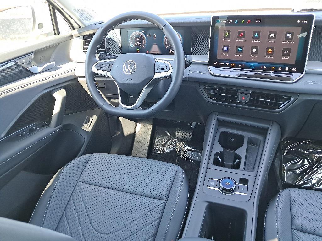 new 2025 Volkswagen Tiguan car, priced at $34,238