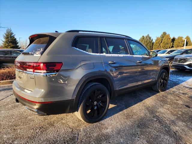 new 2025 Volkswagen Atlas car, priced at $43,975