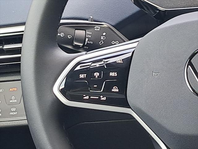 new 2025 Volkswagen ID.4 car, priced at $49,028