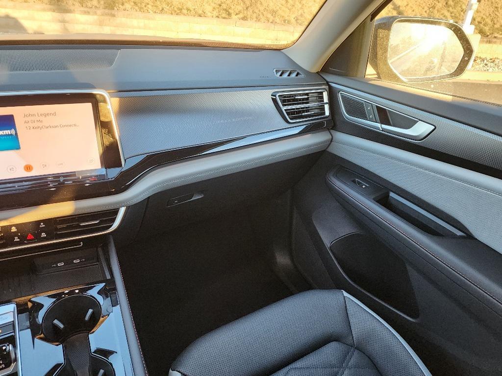 new 2025 Volkswagen Atlas car, priced at $41,743