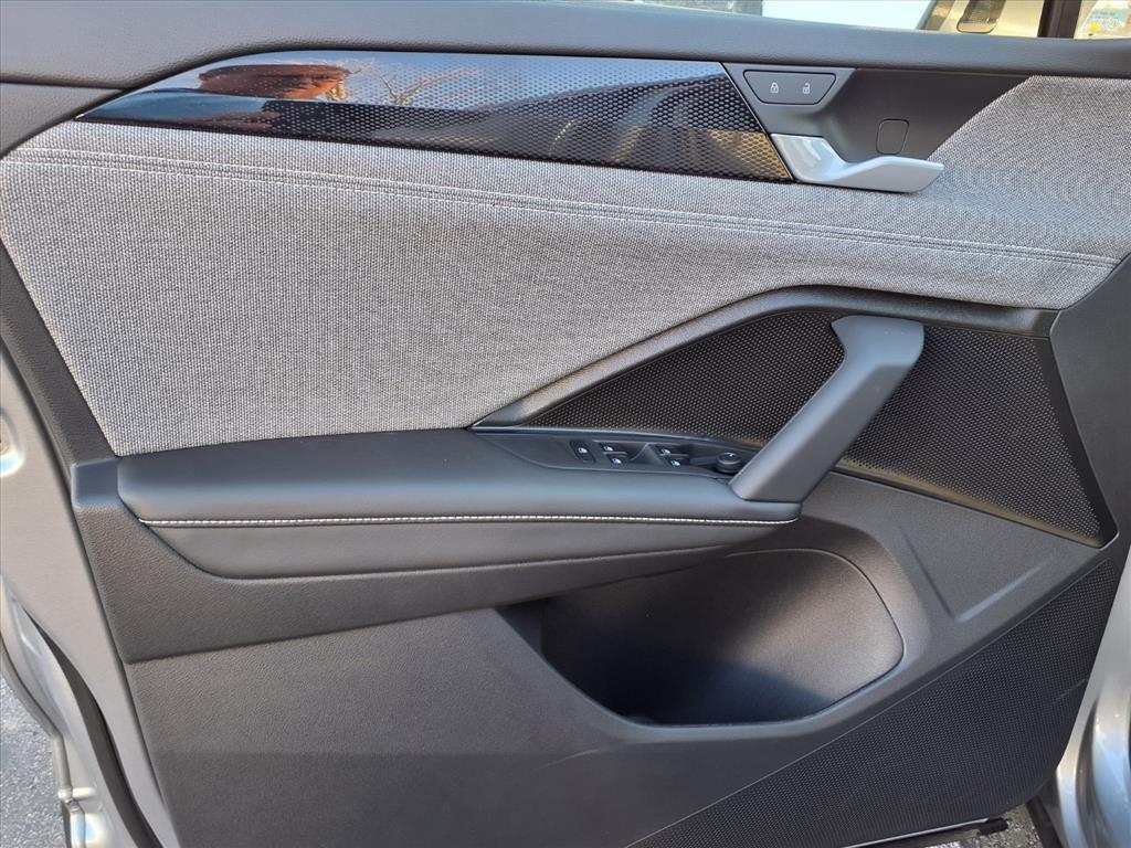 new 2025 Volkswagen Tiguan car, priced at $29,021