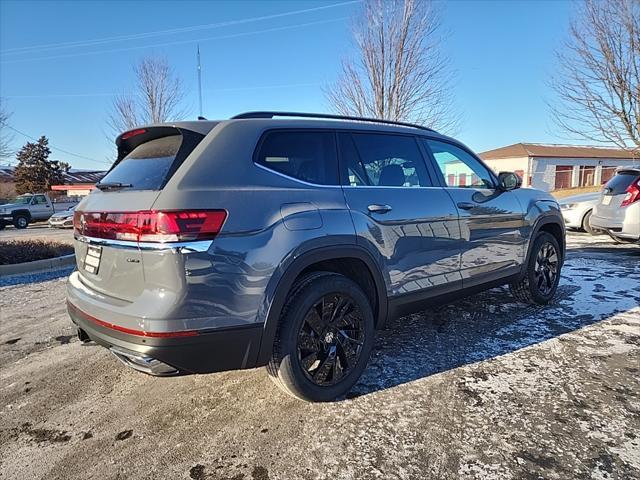 new 2025 Volkswagen Atlas car, priced at $45,073