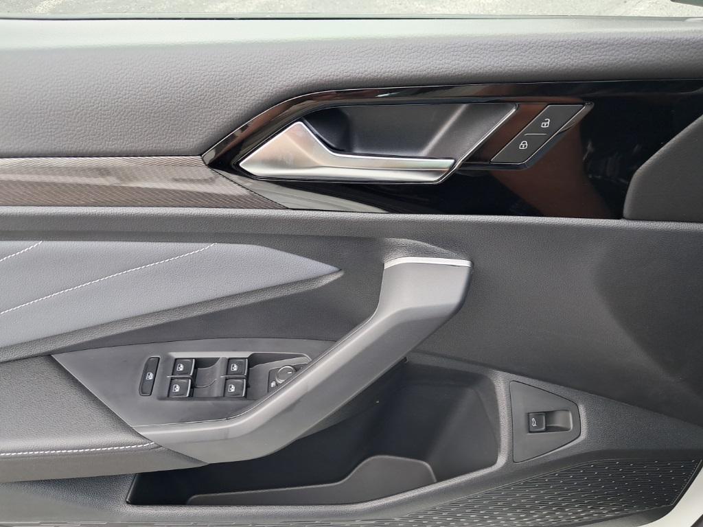 new 2025 Volkswagen Jetta car, priced at $28,469