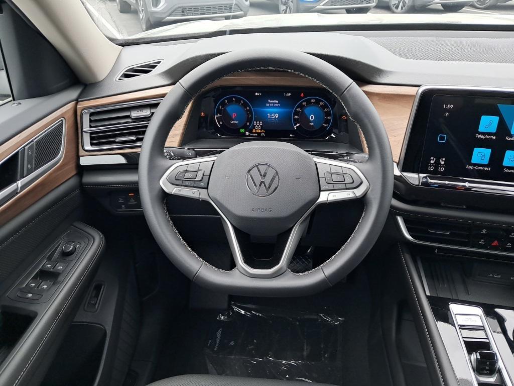 new 2025 Volkswagen Atlas car, priced at $41,283